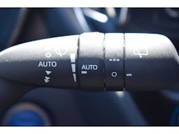 Toyota Corolla Touring Sport  Hybride 122h CVT Dynamic Business occasion - Photo 24