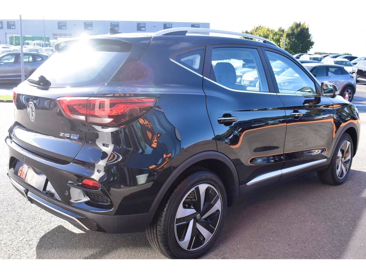 MG ZS  Autonomie Standard 51kWh - 130 kW 2WD Luxury occasion - Photo 2