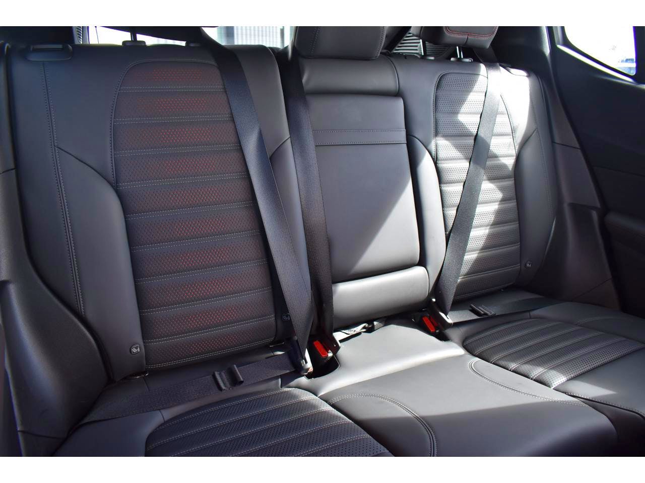 Alfa Romeo Tonale  1.5 Hybrid 160 ch VGT TCT7 Tributo Italiano occasion - Photo 5