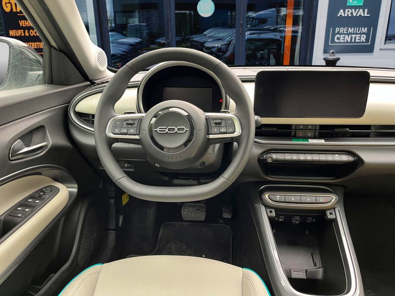 Fiat 600  1.2 Hybrid 100ch DCT6 La Prima occasion - Photo 3