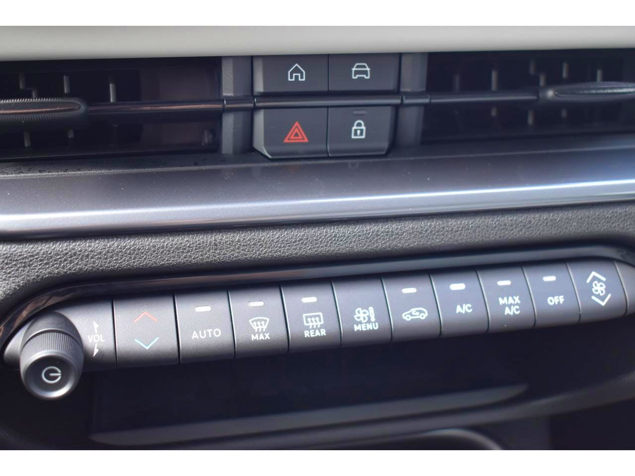 Fiat 600  1.2 Hybrid 100ch DCT6 La Prima occasion - Photo 30