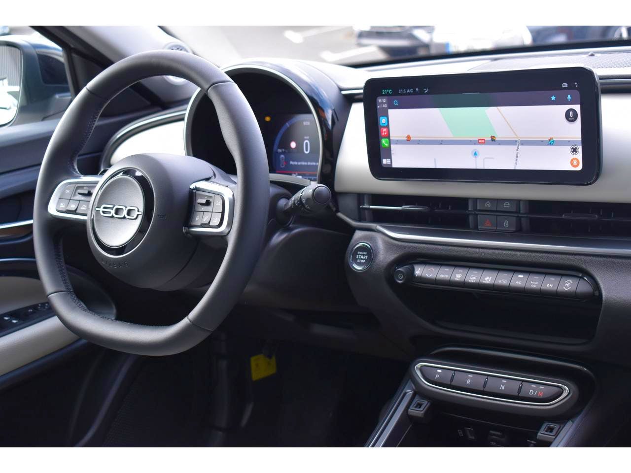 Fiat 600  1.2 Hybrid 100ch DCT6 La Prima occasion - Photo 6