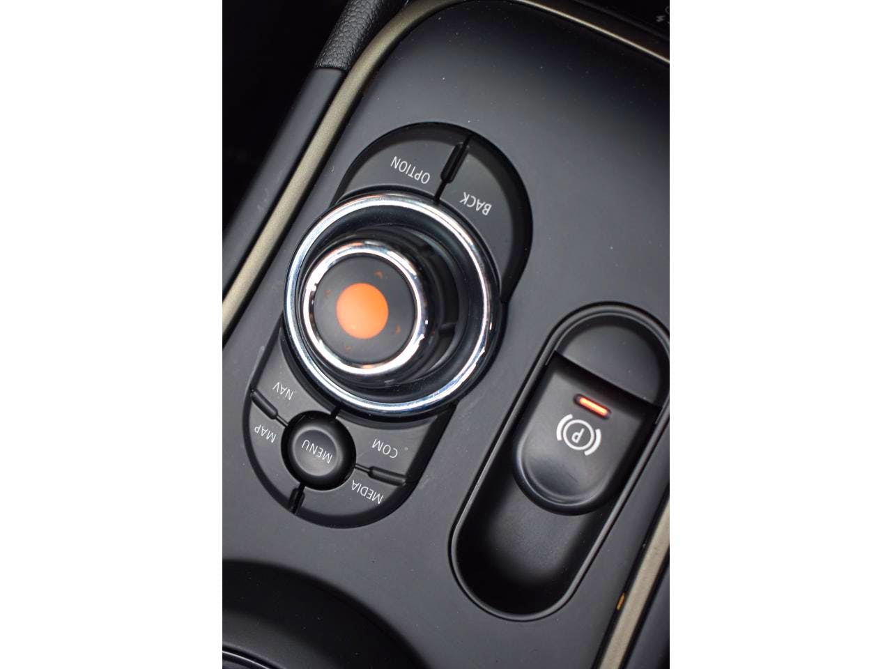 Mini Countryman  125 - 95 ch ALL4 BVA6 Cooper SE occasion - Photo 33