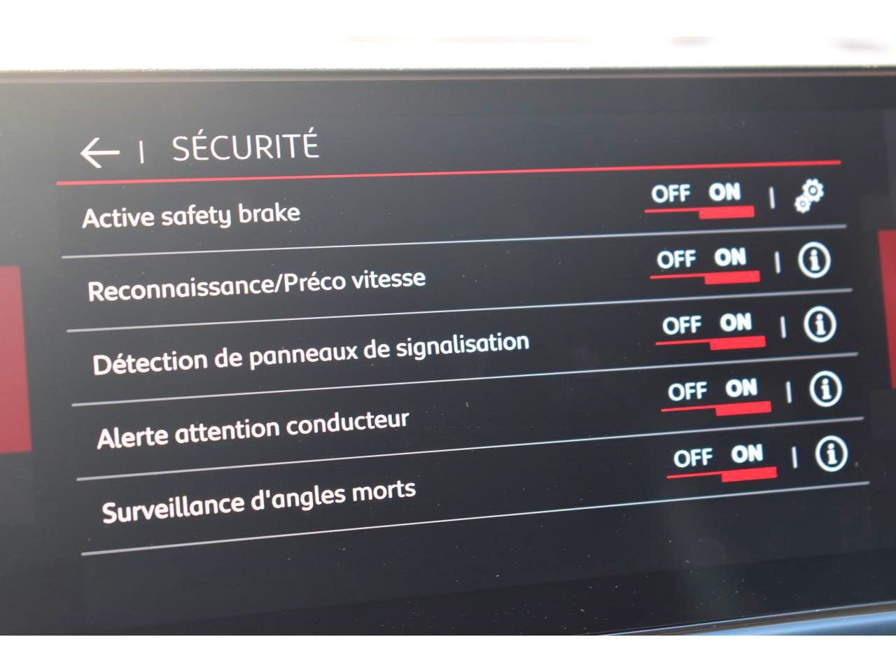 Citroën C5 Aircross  Hybride 136 e-DCS6 Plus occasion - Photo 34