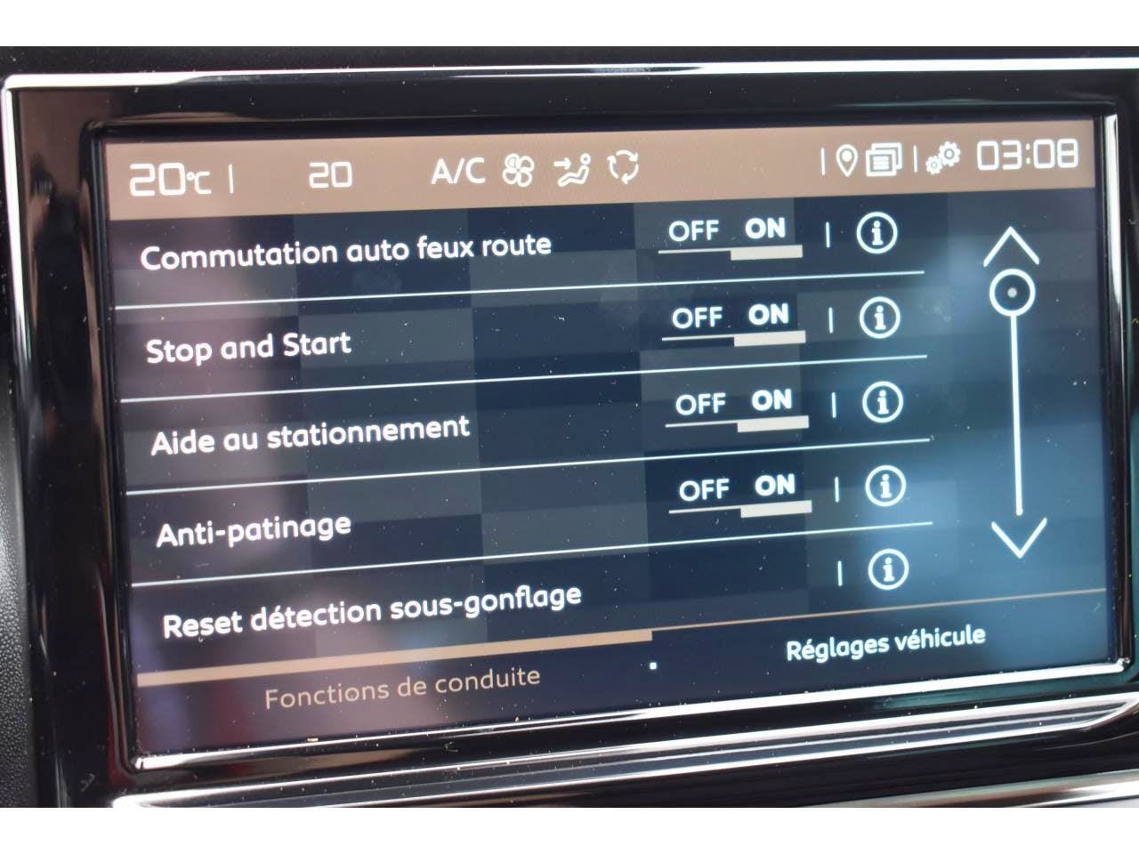 Citroën C3 Aircross  BlueHDi 110 S&S BVM6 Plus occasion - Photo 30
