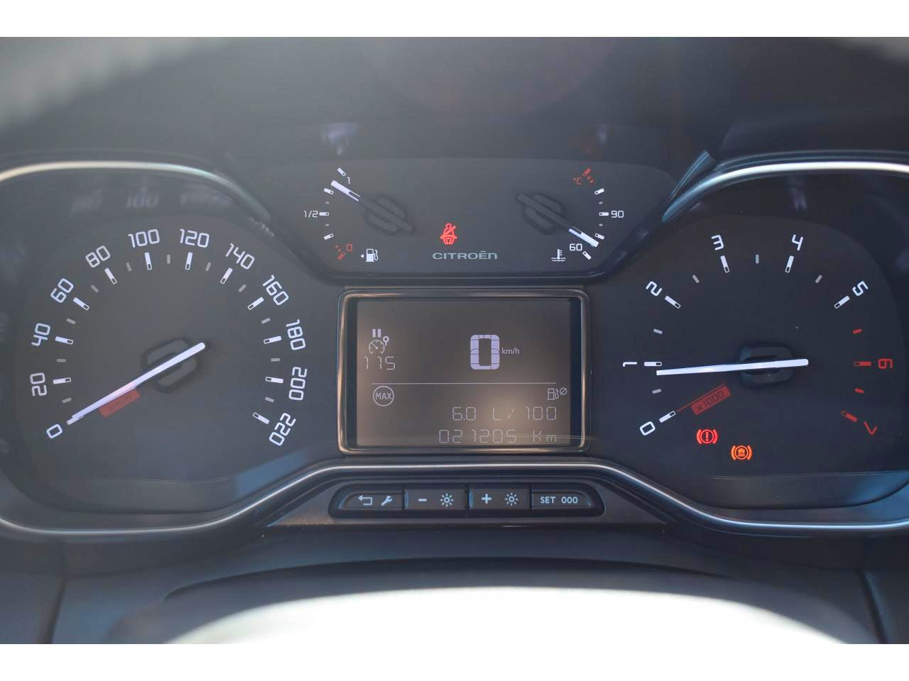 Citroën C3 Aircross  BlueHDi 110 S&S BVM6 Plus occasion - Photo 8