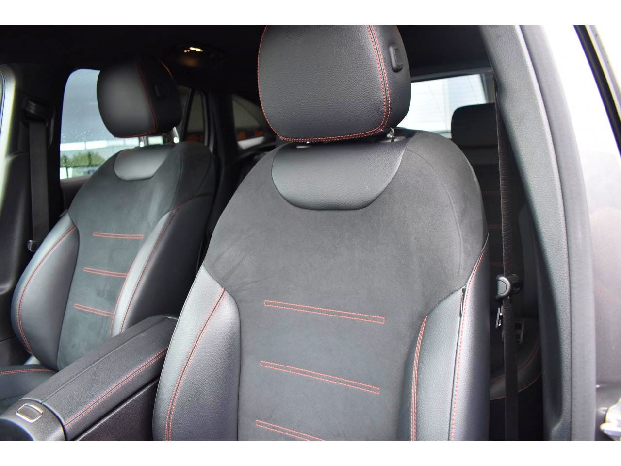 Mercedes Benz Classe GLA  200 d 8G-DCT AMG Line occasion - Photo 15