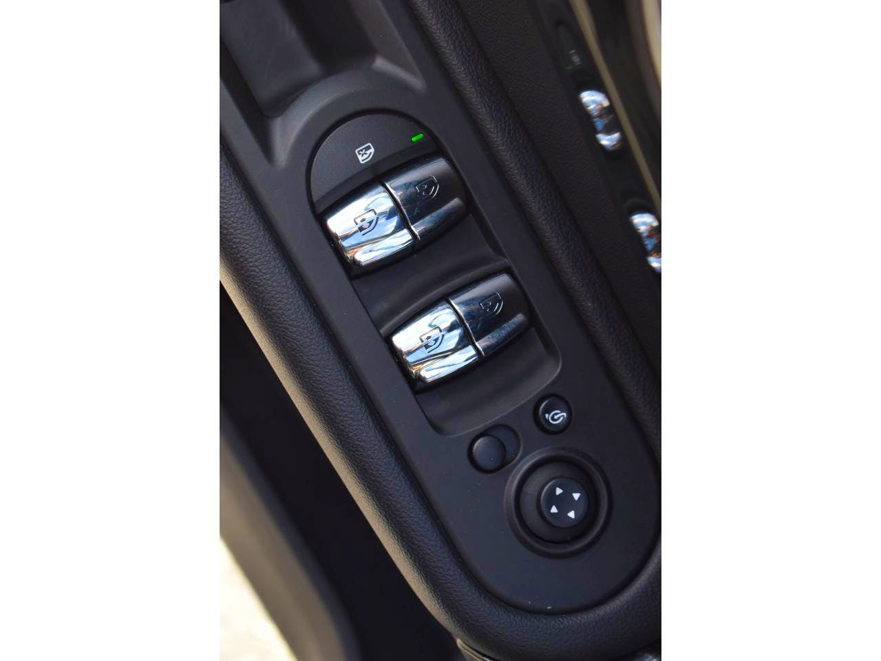 Mini Countryman  125+95 ch ALL4 BVA6 Cooper SE BUSINESS DESIGN occasion - Photo 10