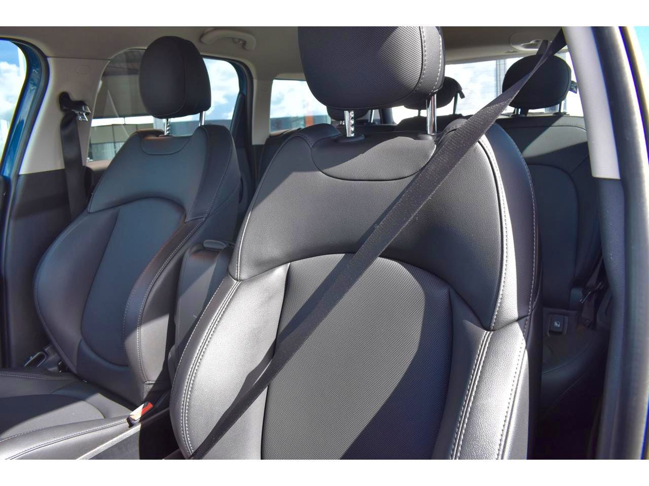 Mini Countryman  125+95 ch ALL4 BVA6 Cooper SE BUSINESS DESIGN occasion - Photo 15