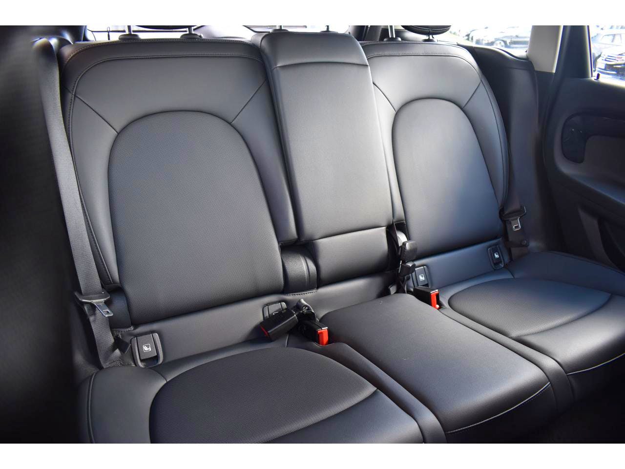 Mini Countryman  125+95 ch ALL4 BVA6 Cooper SE BUSINESS DESIGN occasion - Photo 5