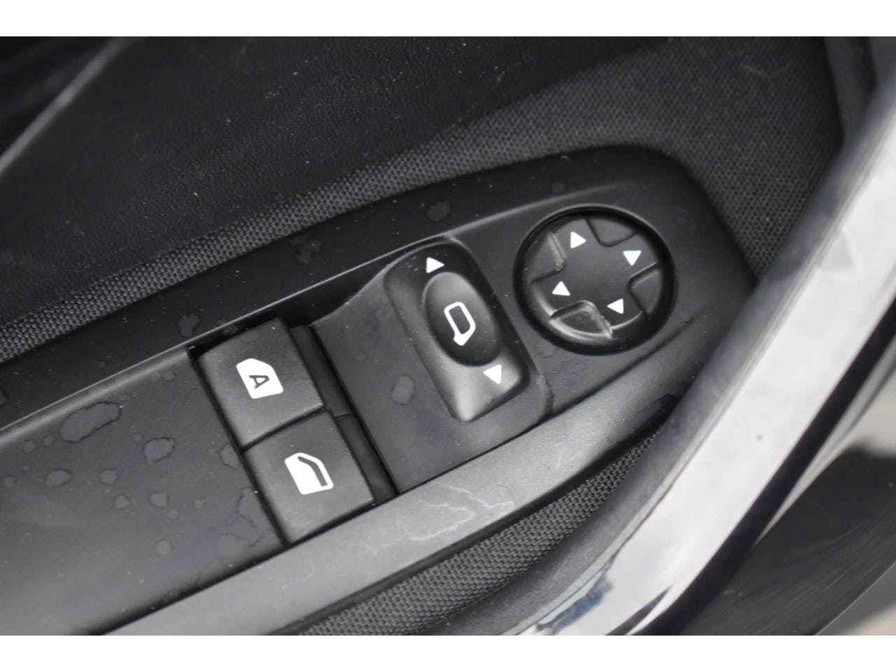 Peugeot 208 Affaire  PURETECH 82 S&S BVM5 PREMIUM occasion - Photo 10