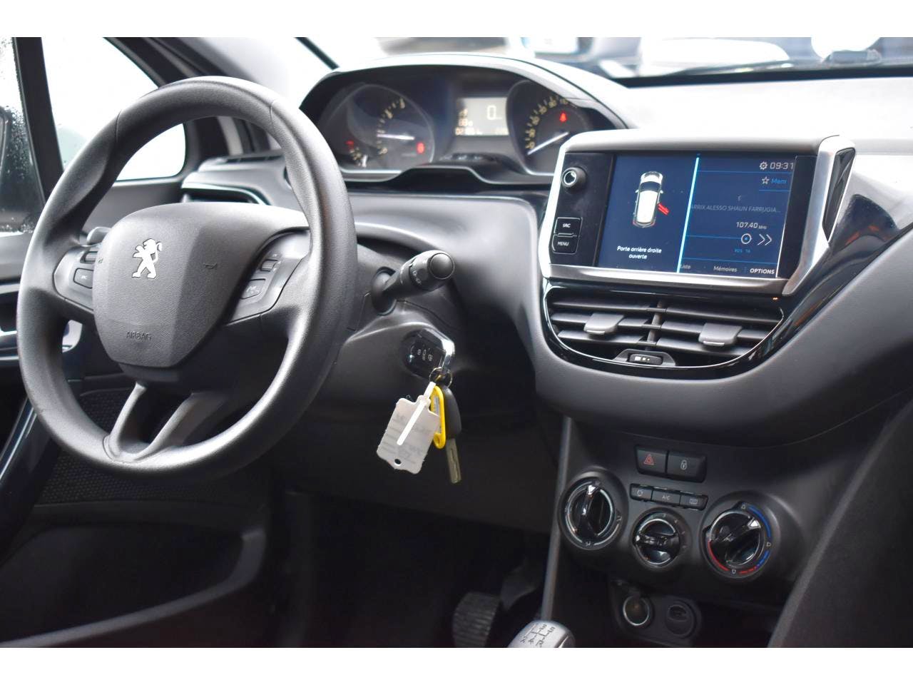 Peugeot 208 Affaire  PURETECH 82 S&S BVM5 PREMIUM occasion - Photo 6
