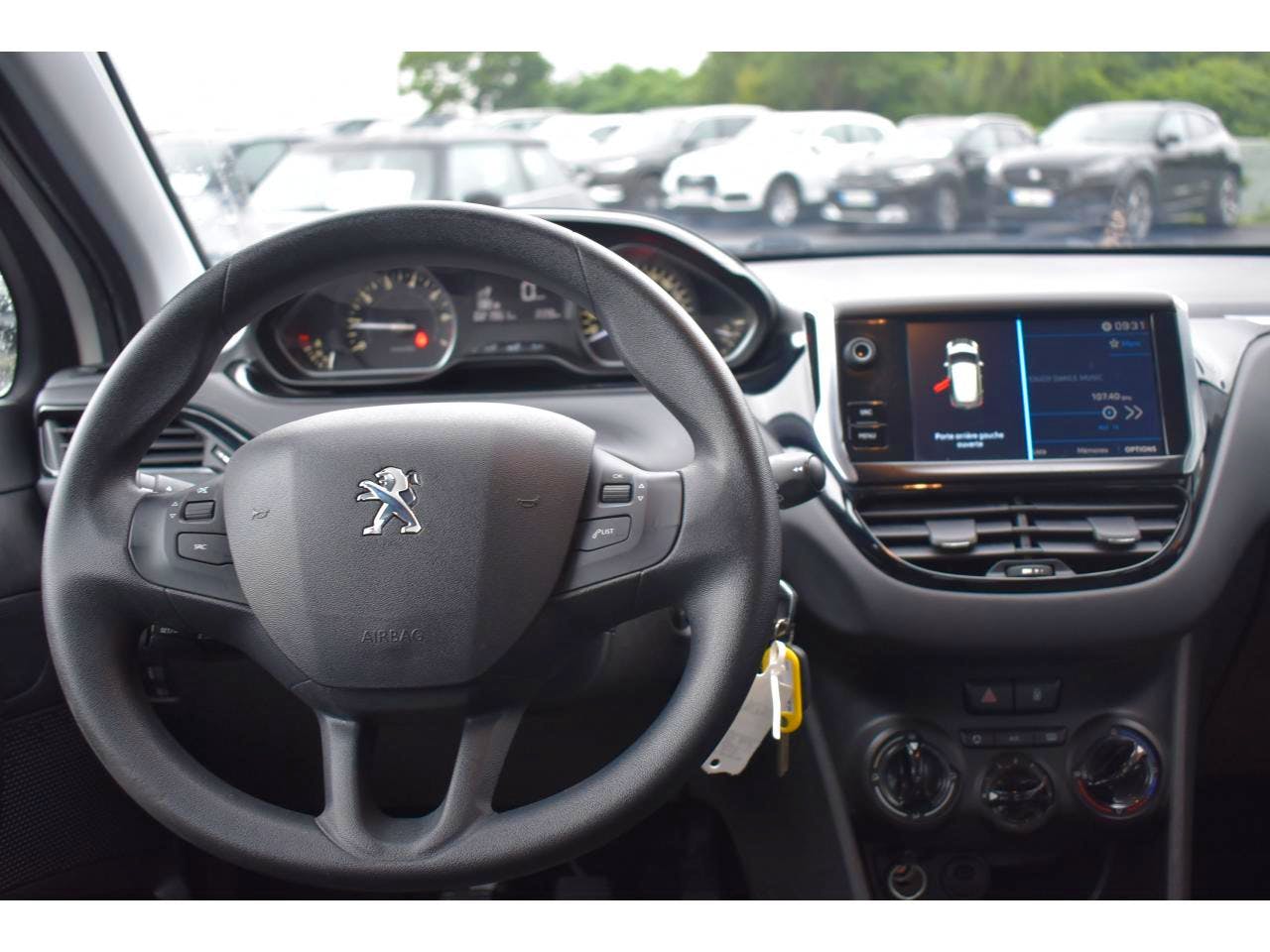 Peugeot 208 Affaire  PURETECH 82 S&S BVM5 PREMIUM occasion - Photo 7