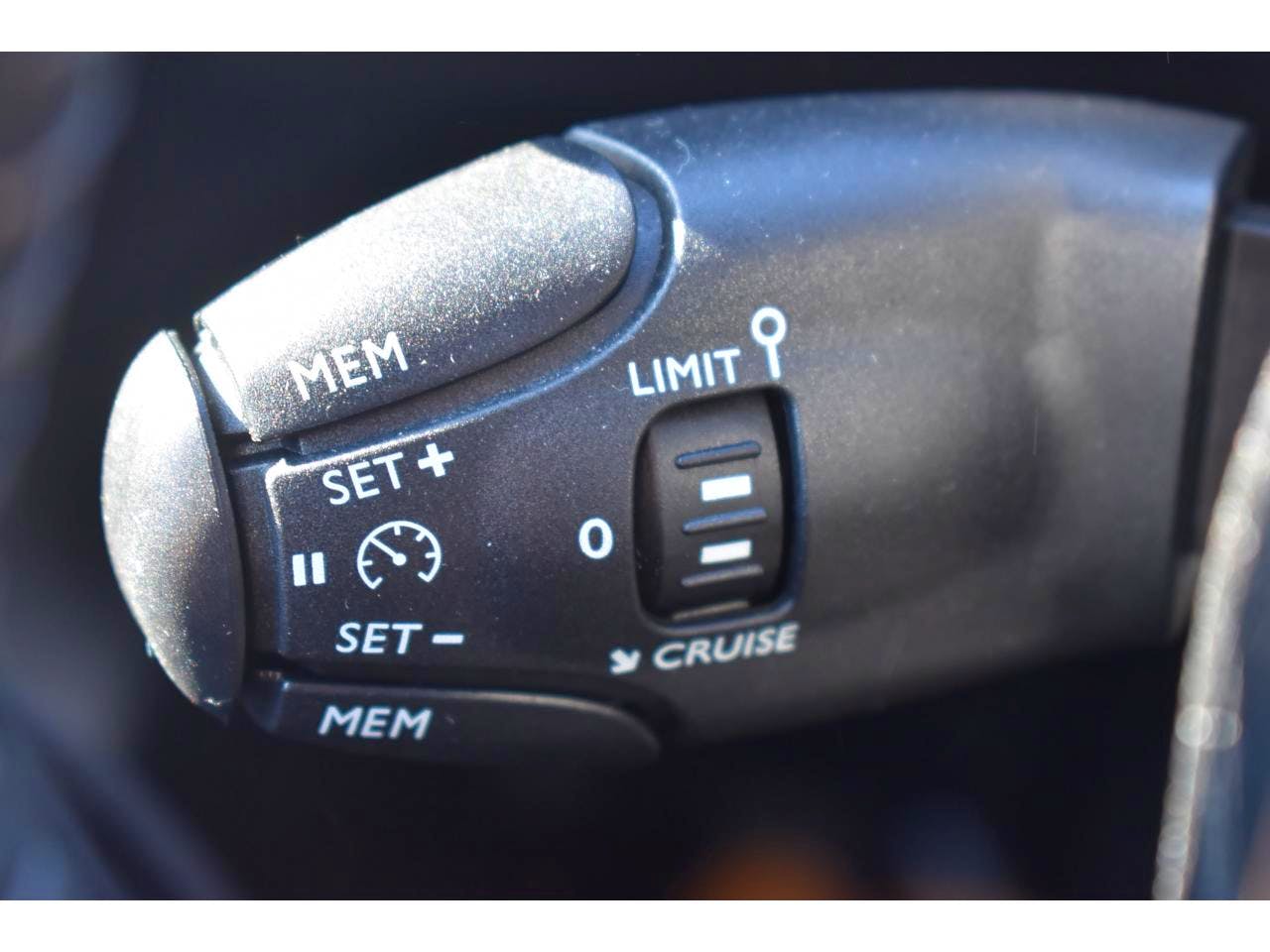 Peugeot e-208  50 kWh 136ch Active Business occasion - Photo 11