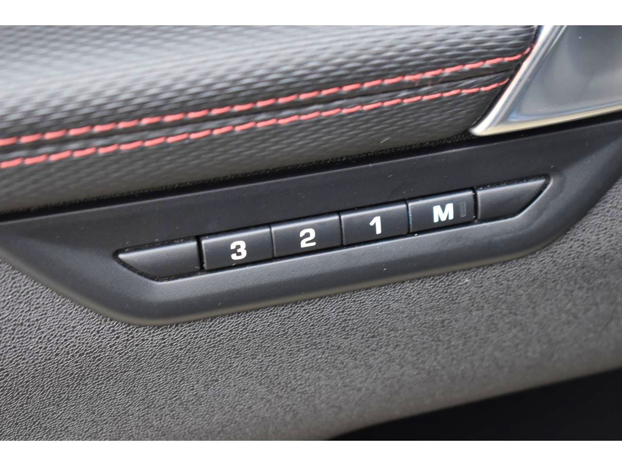 Land Rover Discovery Sport  1.5 P300e - BVA  R-Dynamic SE PHASE 2 occasion - Photo 22