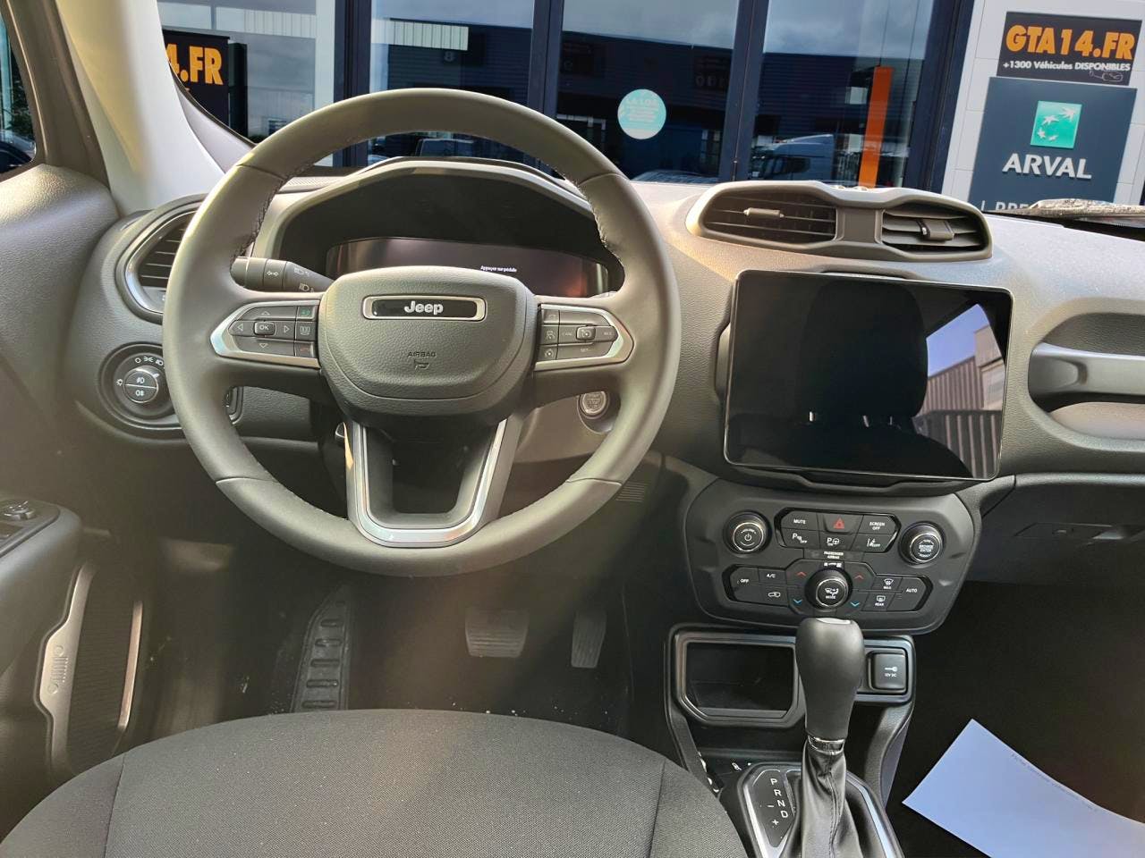 Jeep Renegade  1.5 Turbo T4 130 ch BVR7 e-Hybrid Altitude occasion - Photo 3