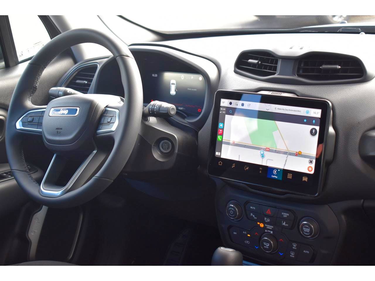 Jeep Renegade  1.5 Turbo T4 130 ch BVR7 e-Hybrid Altitude occasion - Photo 6