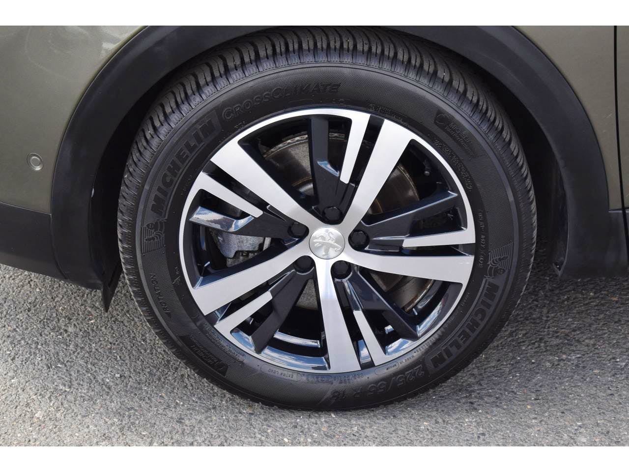 Peugeot 3008  Hybrid 225 e-EAT8 Allure Business occasion - Photo 16