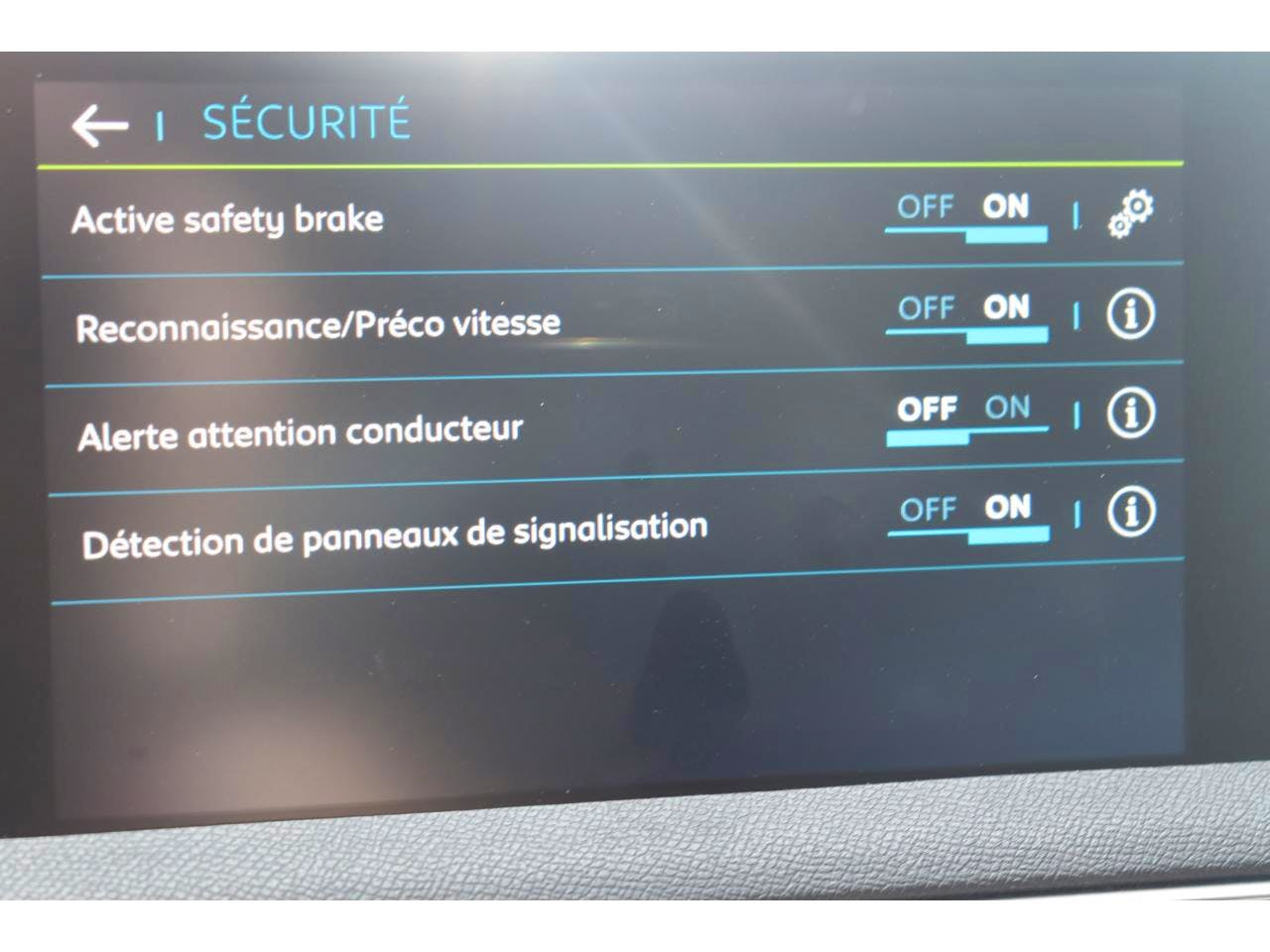 Peugeot 3008  Hybrid 225 e-EAT8 Allure Business occasion - Photo 34