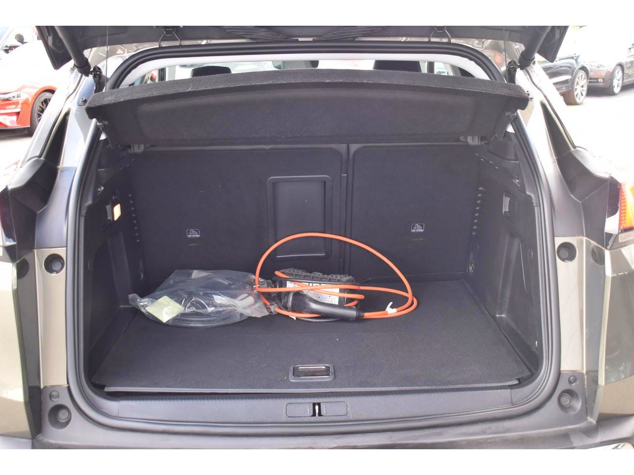 Peugeot 3008  Hybrid 225 e-EAT8 Allure Business occasion - Photo 9
