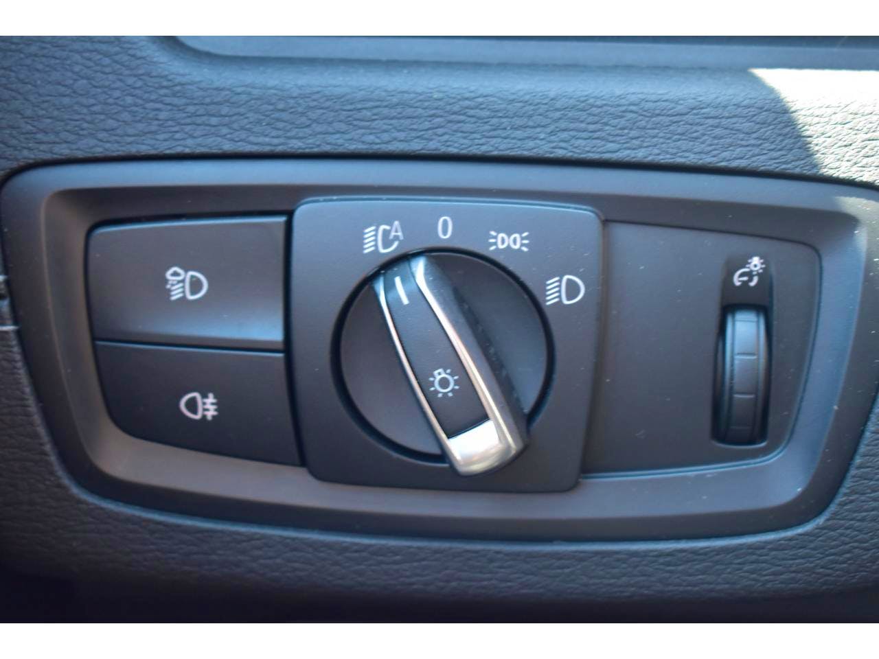 BMW X2  sDrive 18i 136 ch BVM6 F39 Business Design occasion - Photo 21