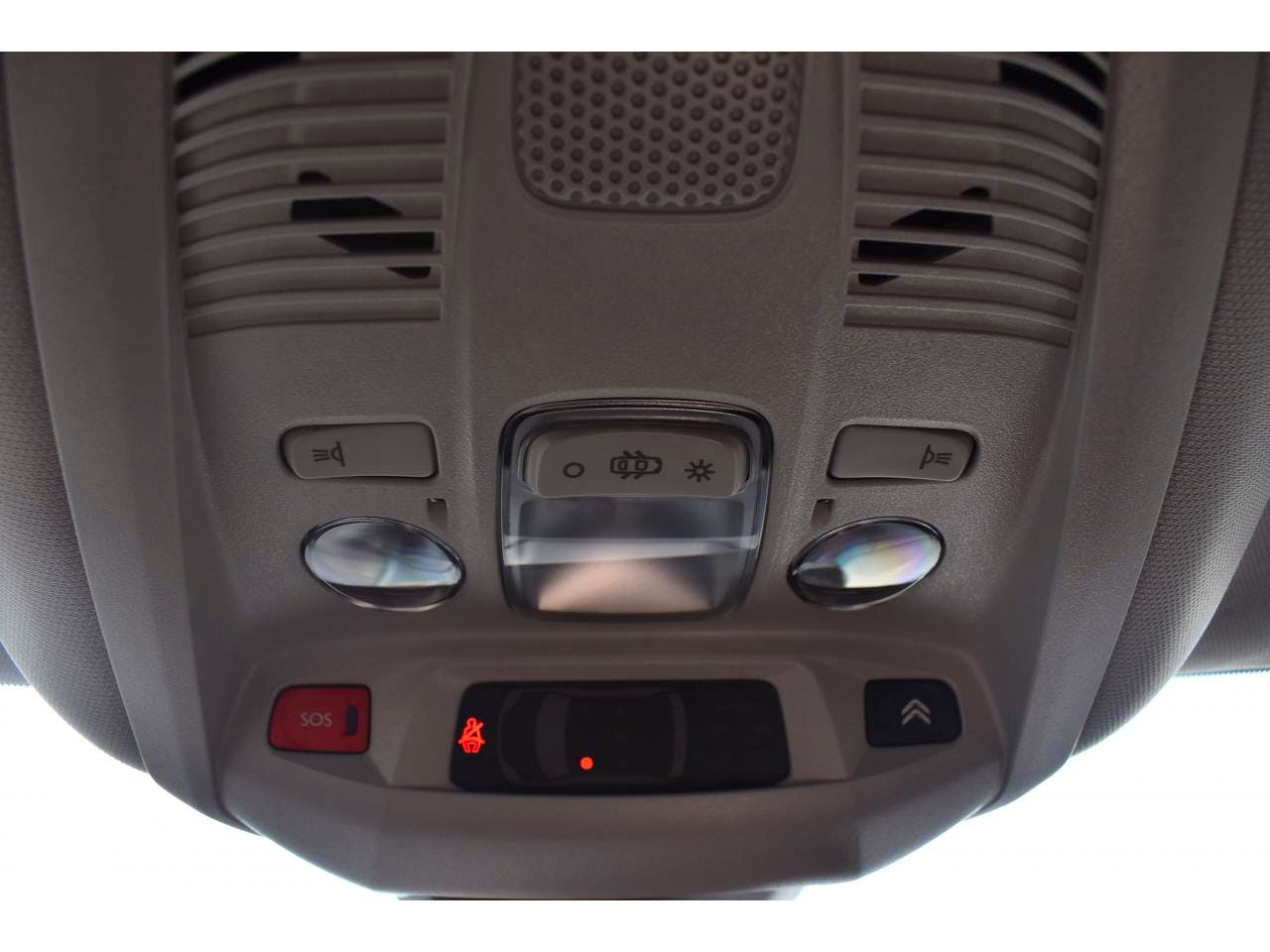 Citroën C5 Aircross  225 e-EAT8 Shine occasion - Photo 40