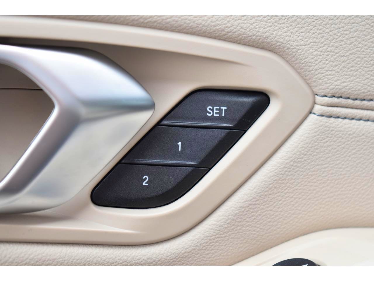 BMW Série 3  330e Luxury - BVA occasion - Photo 21