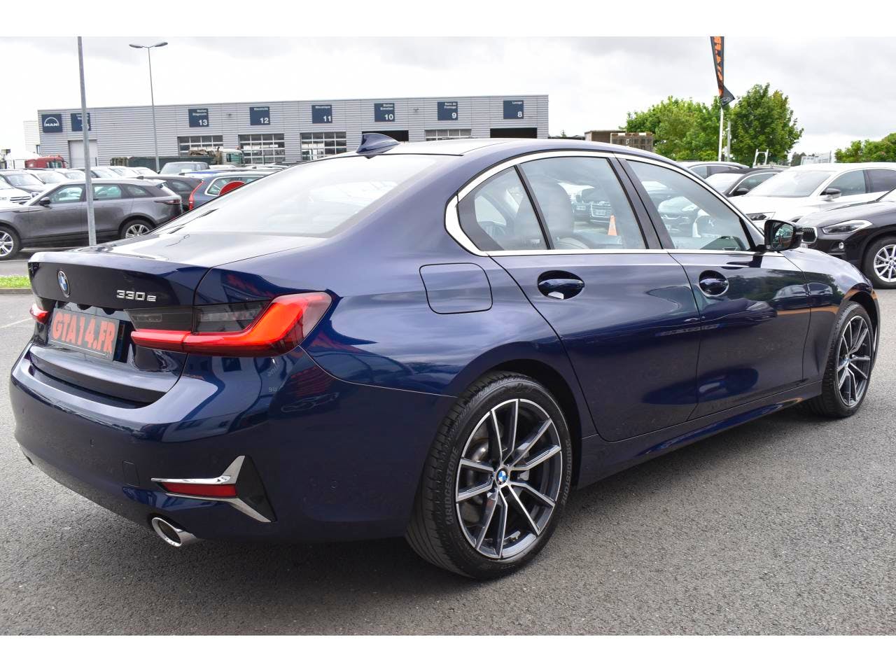 BMW Série 3  330e Luxury - BVA occasion - Photo 3