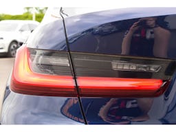 BMW Série 3  330e Luxury - BVA occasion - Photo 43