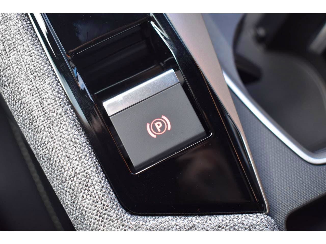 Peugeot 3008  Hybrid 145 e-DCS6 GT occasion - Photo 34