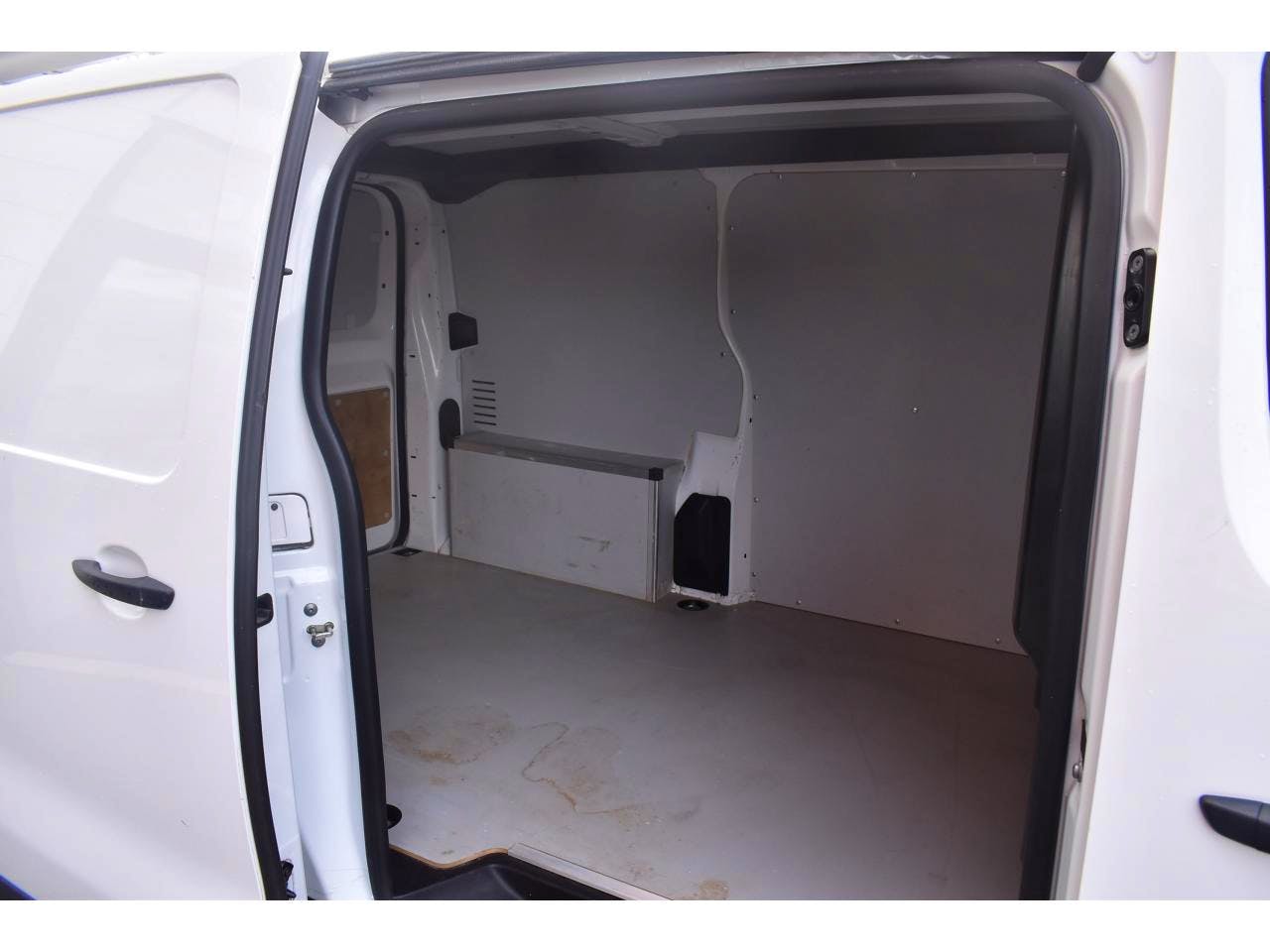 Peugeot Expert  STANDARD BLUEHDI 100 S&S BVM6 PRO occasion - Photo 5