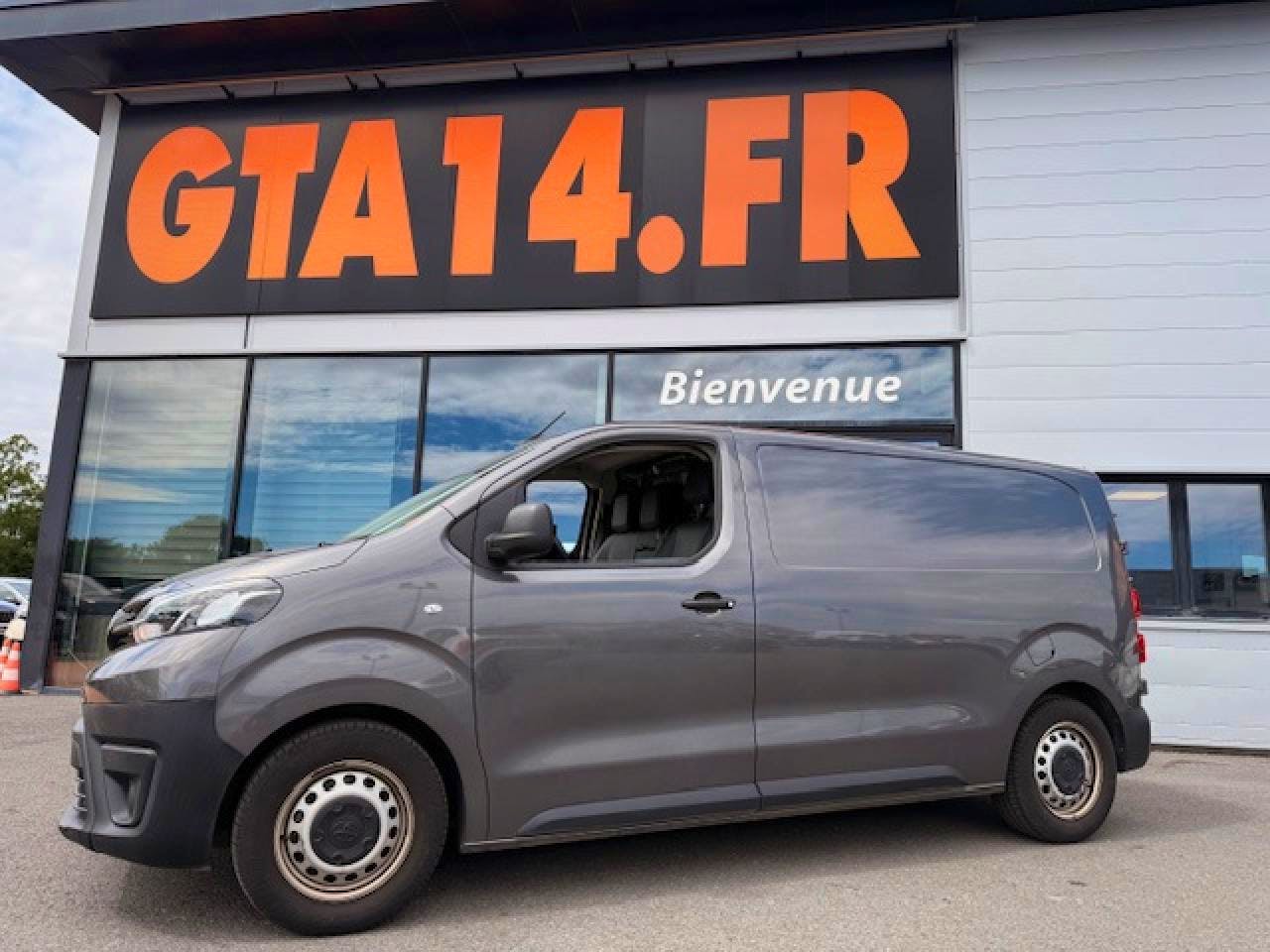 Toyota Proace  1.5 100 D-4D - Start&Stop 2021  2016 FOURGON Fourgon Medium Dynamic PHASE 1 occasion - Photo 1