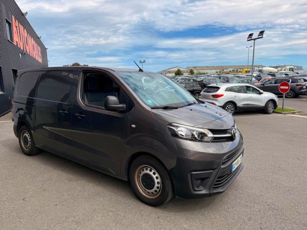 Toyota Proace  1.5 100 D-4D - Start&Stop 2021  2016 FOURGON Fourgon Medium Dynamic PHASE 1 occasion - Photo 4