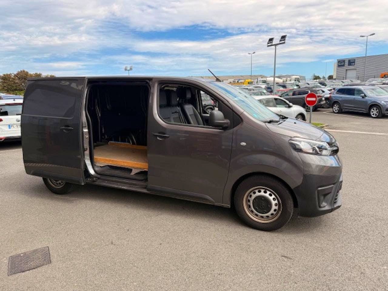 Toyota Proace  1.5 100 D-4D - Start&Stop 2021  2016 FOURGON Fourgon Medium Dynamic PHASE 1 occasion - Photo 5