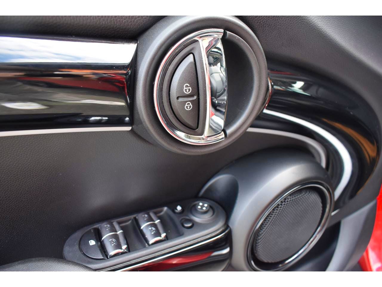 Mini Mini  1.5i - 136 - BVR  5P F55 LCI BERLINE Cooper Edition Premium Plus PHASE 3 occasion - Photo 24