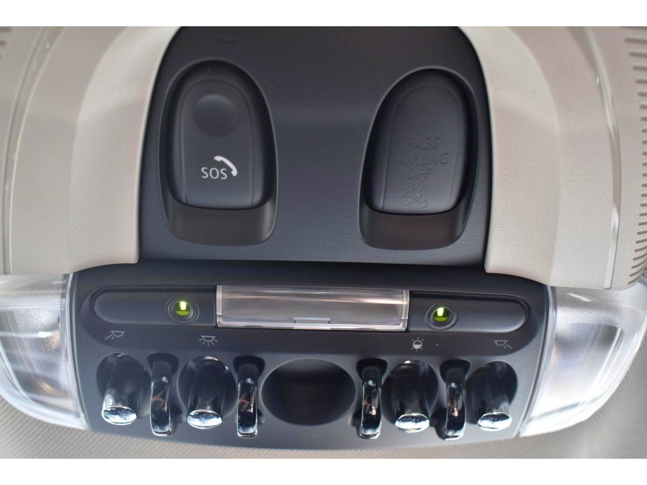 Mini Countryman  125 - 95 ch ALL4 BVA6 Cooper SE ESSENTIAL occasion - Photo 35