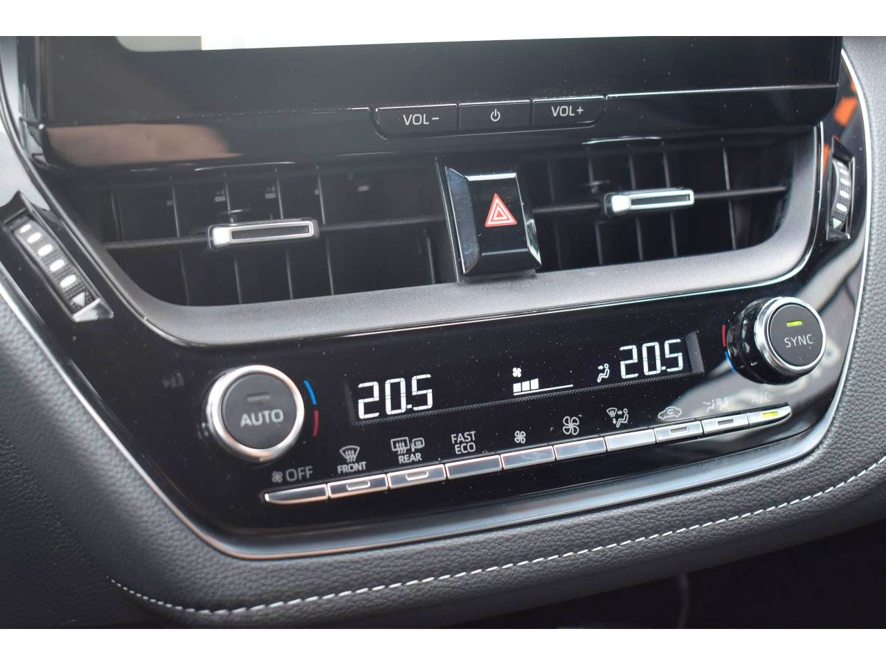 Toyota Corolla Touring Sport  1.8 Hybrid 140 Dynamic Business + occasion - Photo 13