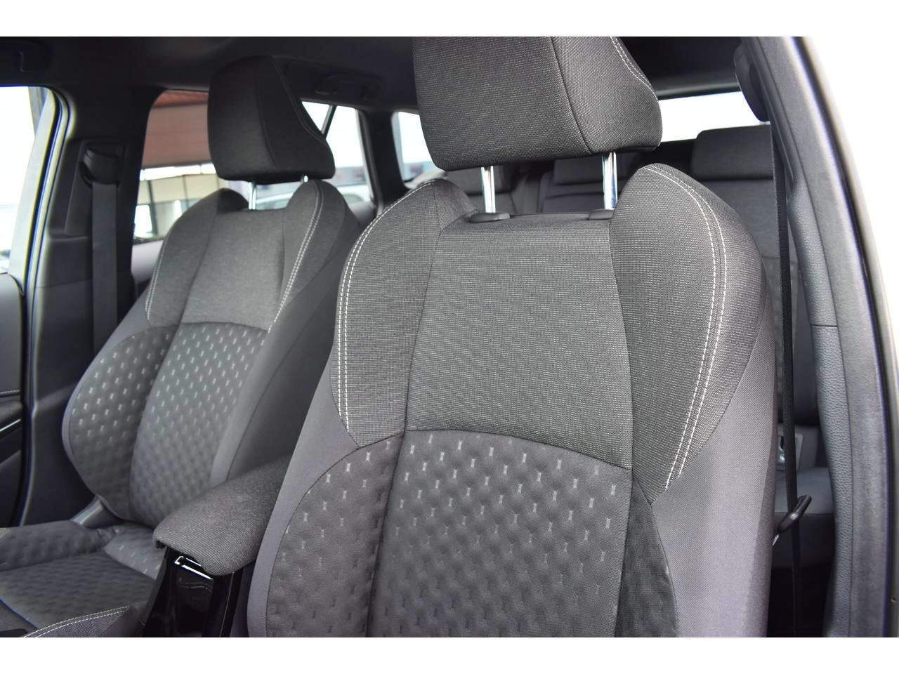 Toyota Corolla Touring Sport  1.8 Hybrid 140 Dynamic Business + occasion - Photo 15