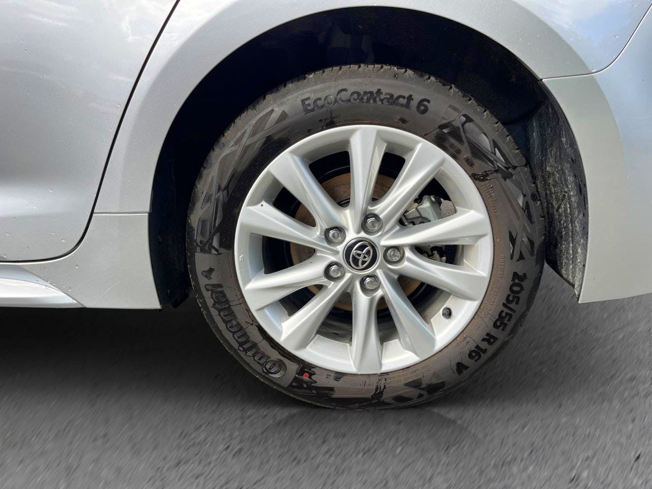Toyota Corolla Touring Sport  1.8 Hybrid 140 Dynamic Business + occasion - Photo 4