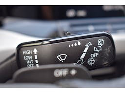 Volkswagen Golf  1.0 eTSI OPF 110 DSG7 Life BUSINESS occasion - Photo 24