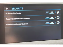 Peugeot 3008 1.2 PureTech 12V S&S 130 EAT8 Allure occasion - Photo 32