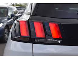 Peugeot 3008 1.2 PureTech 12V S&S 130 EAT8 Allure occasion - Photo 45