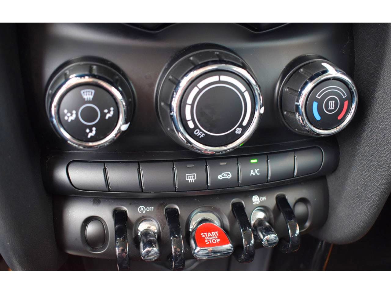 Mini HATCH 3 PORTES F56 LCI  Hatch 3 Portes One D 95 ch Finition Salt occasion - Photo 9