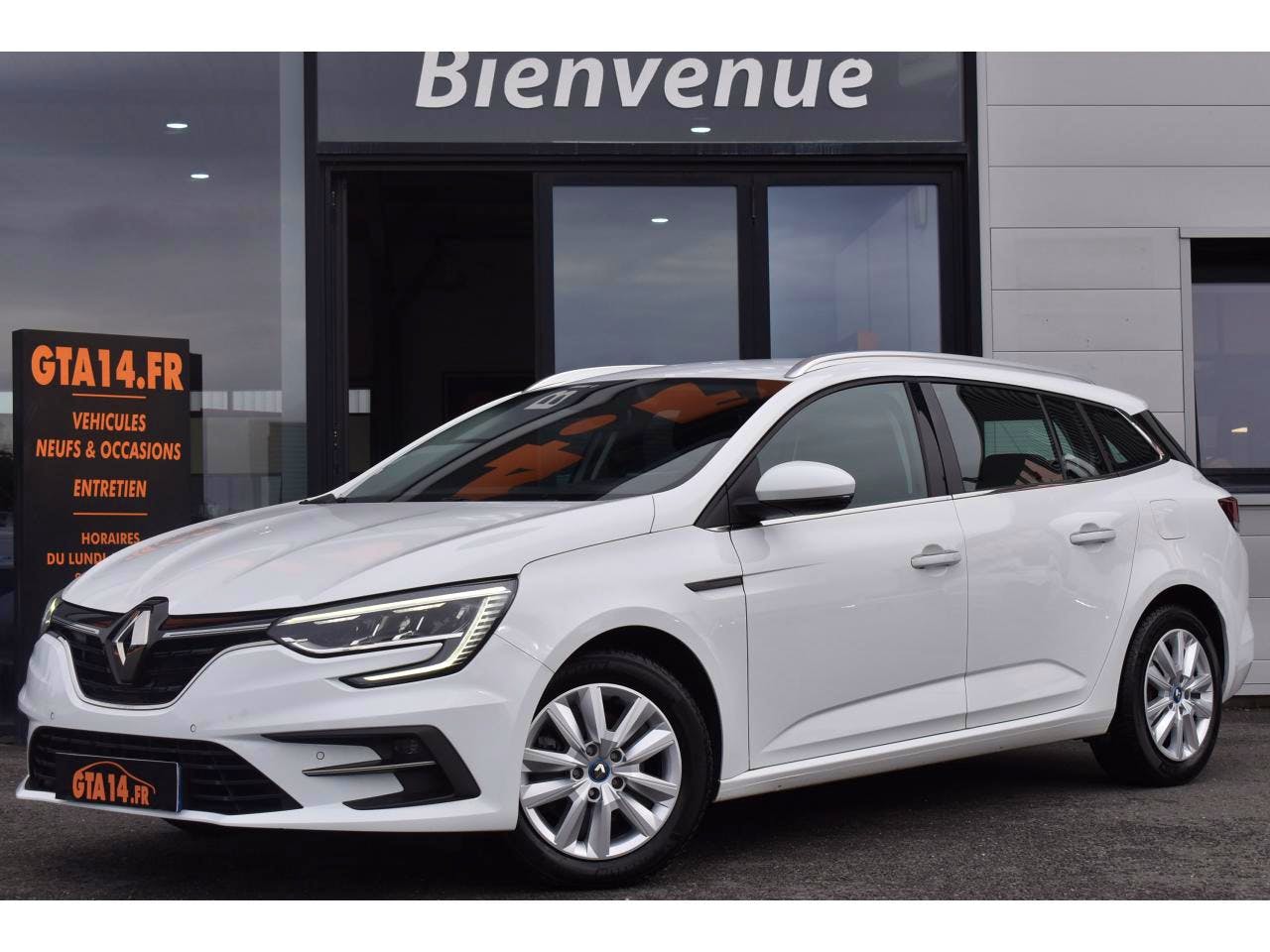 Renault Mégane Estate  E-TECH Plug-In Hybride 160 Business occasion - Photo 1