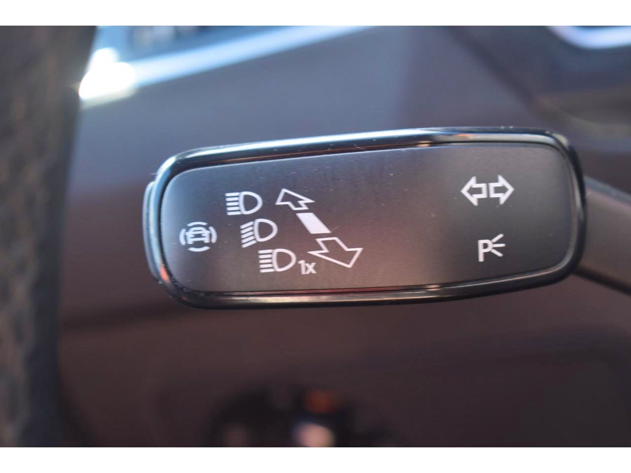 Volkswagen Tiguan  2.0 TDI 150ch DSG7 R-Line occasion - Photo 27
