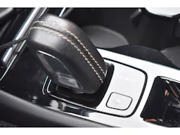 Volvo XC40 T4 Recharge 129+82 ch DCT7 R-Design occasion - Photo 32