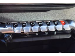 Peugeot 3008 Hybrid4 300 e-EAT8 Allure Pack occasion - Photo 13