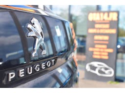 Peugeot 3008 Hybrid4 300 e-EAT8 Allure Pack occasion - Photo 19