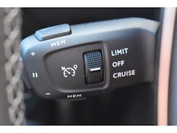 Peugeot 3008 Hybrid4 300 e-EAT8 Allure Pack occasion - Photo 27