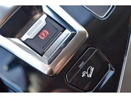 Peugeot 3008 Hybrid4 300 e-EAT8 Allure Pack occasion - Photo 34